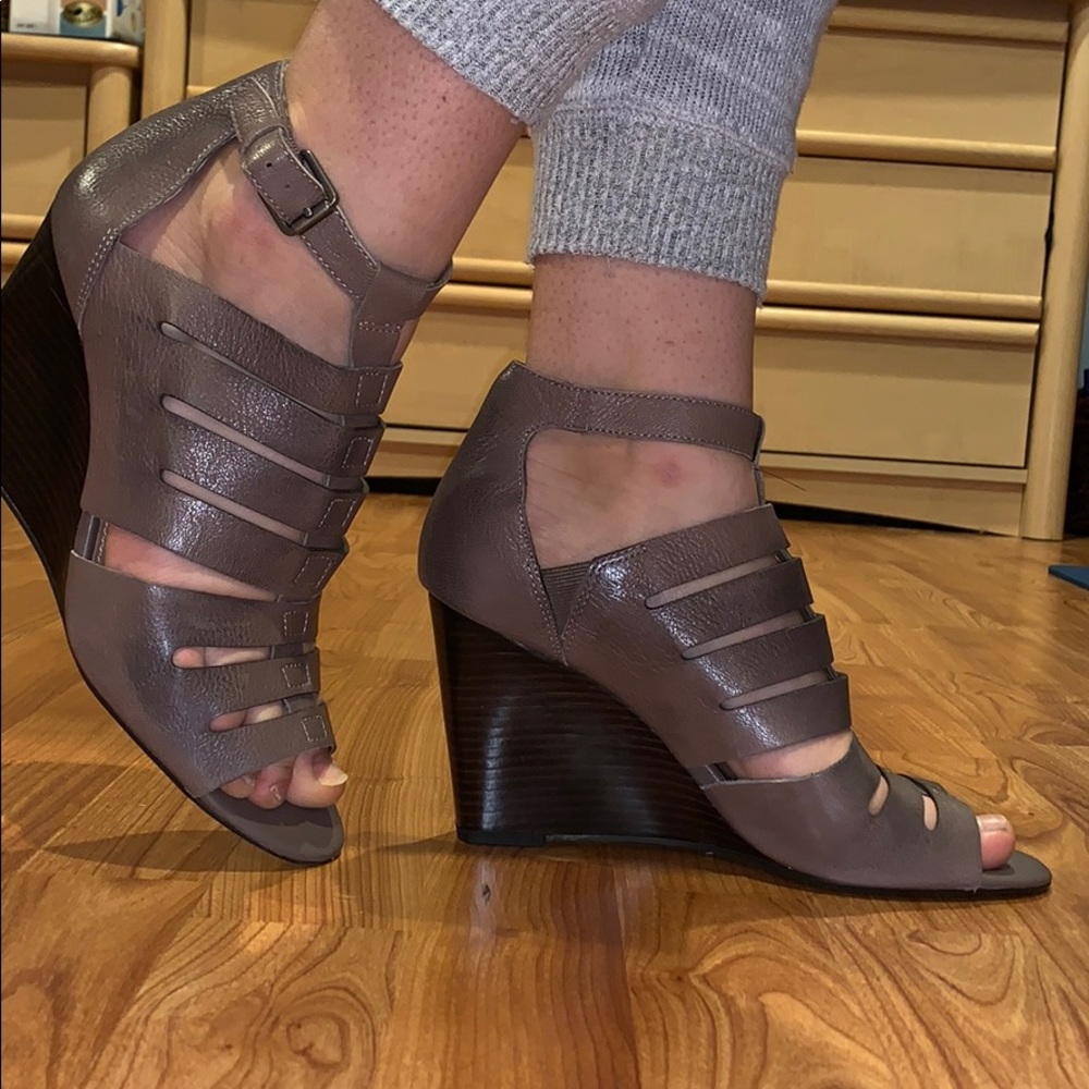 Franco Sarto Brown Wedges
